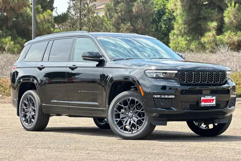 2025 Jeep Grand Cherokee L Summit Reserve photo 1