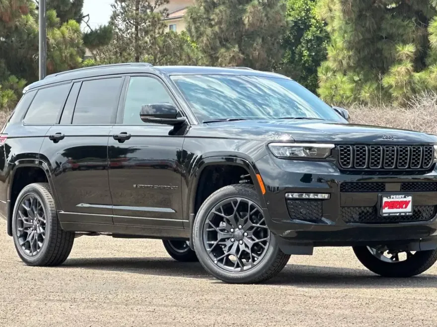 2025 Jeep Grand Cherokee L Summit Reserve photo 1