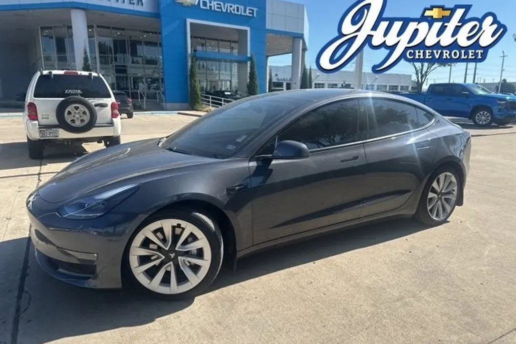 2021 Tesla Model 3 Long Range photo 1