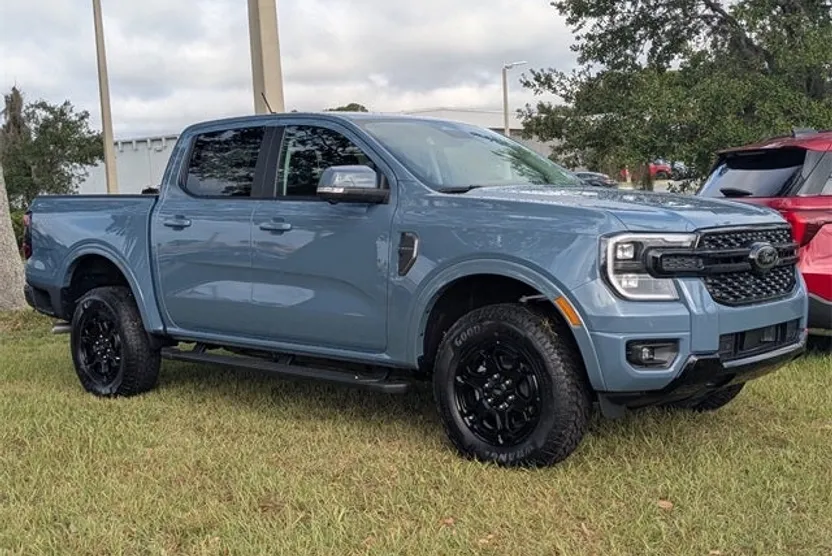 2025 Ford Ranger Lariat photo 1