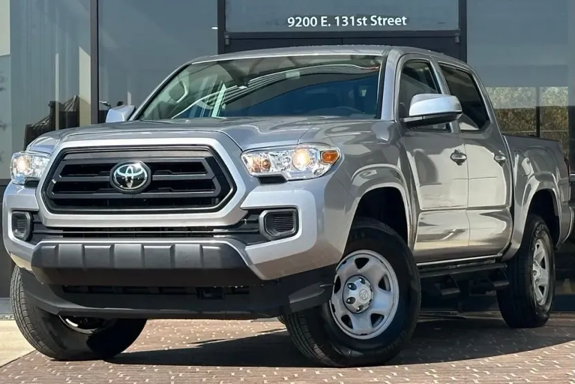 2020 Toyota Tacoma SR V6 photo 1