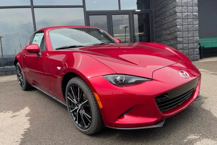 2025 Mazda MX-5 Miata Miata RF Grand Touring photo 1
