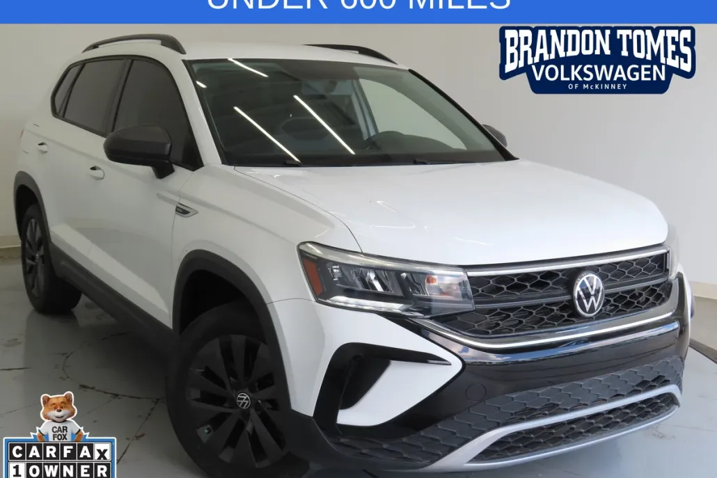 2022 Volkswagen Taos S photo 1