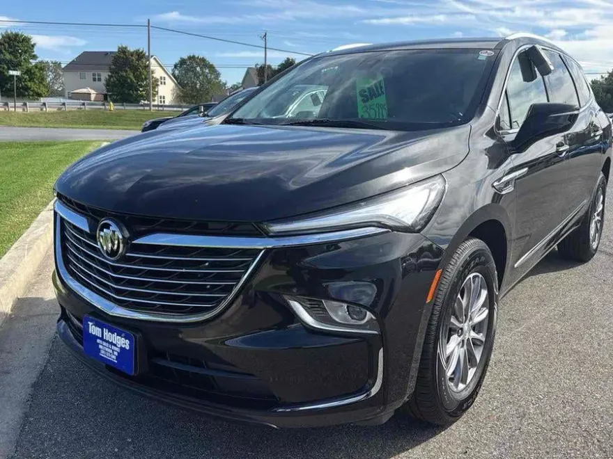 2022 Buick Enclave Essence photo 1