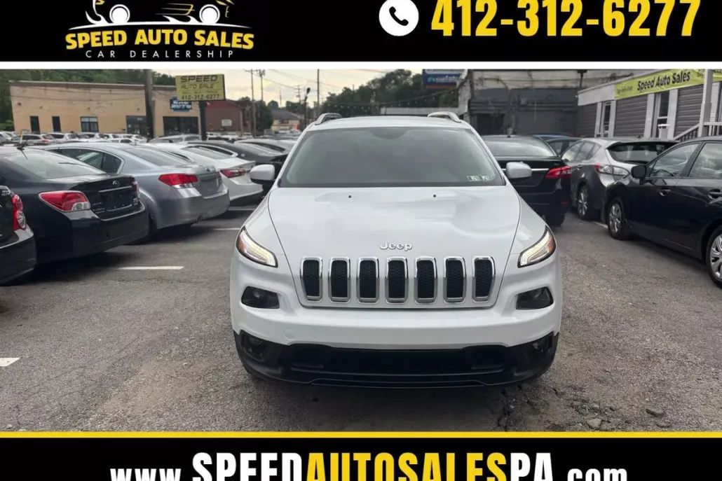 2017 Jeep Cherokee Latitude photo 1