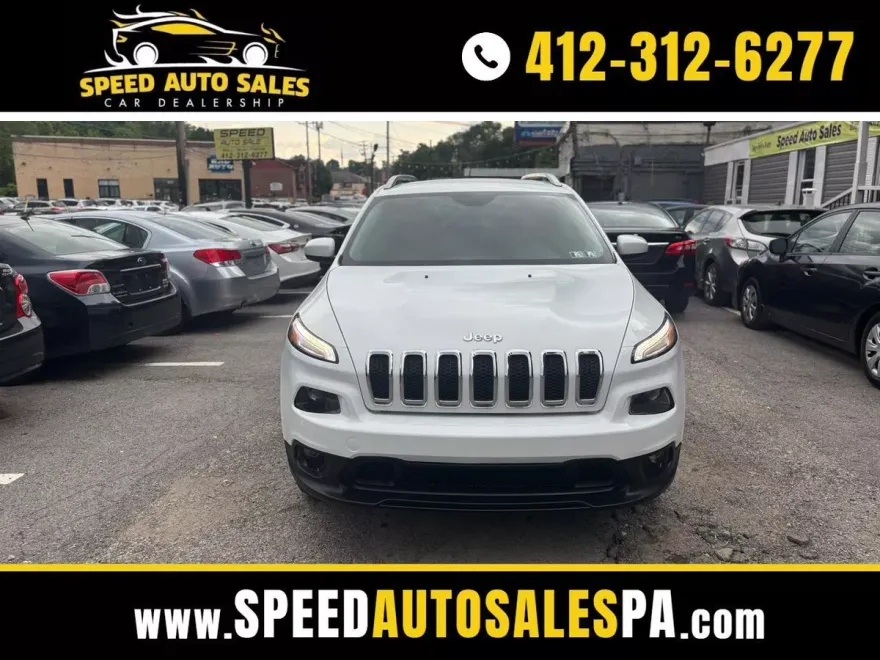 2017 Jeep Cherokee Latitude photo 1