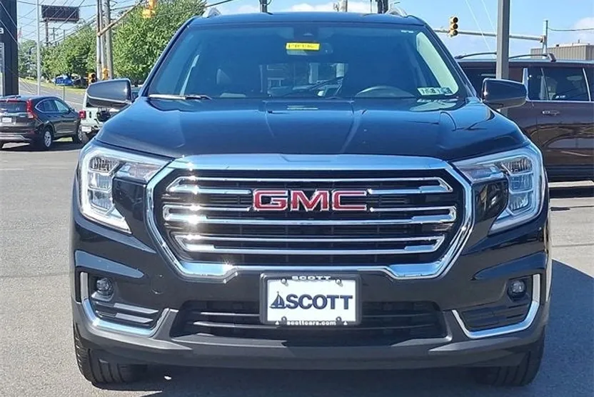 2024 Gmc Terrain SLT photo 1