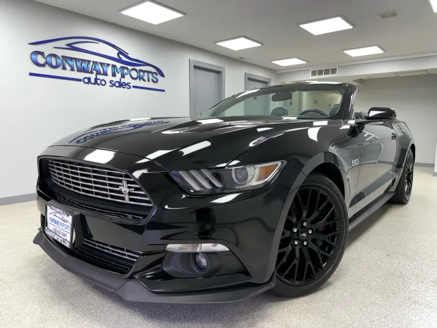 2017 Ford Mustang GT Premium Convertible photo 1