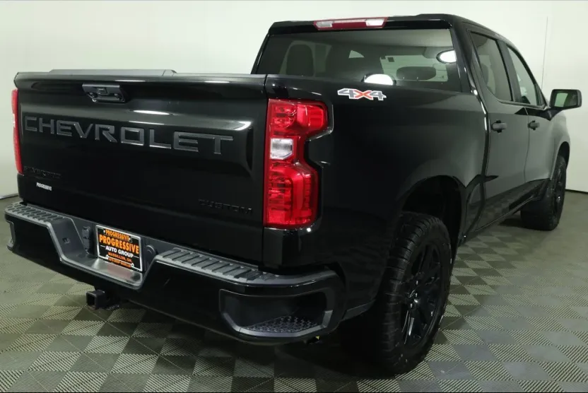 2024 Chevrolet Silverado 1500 Custom photo 1