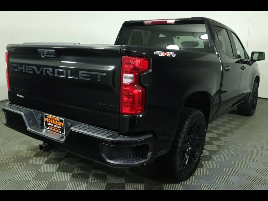 2024 Chevrolet Silverado 1500 Custom photo 1