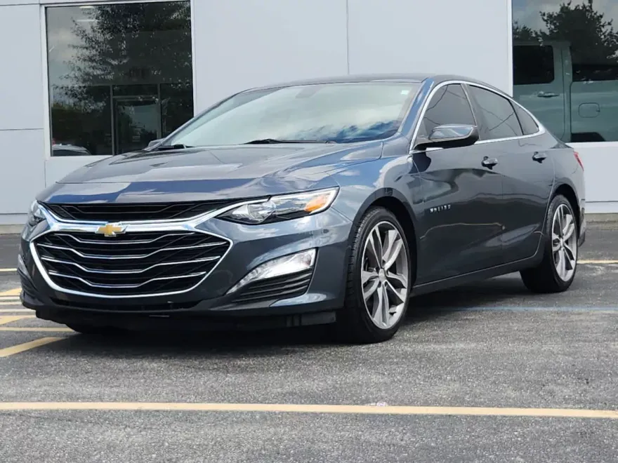 2021 Chevrolet Malibu 1LT photo 1