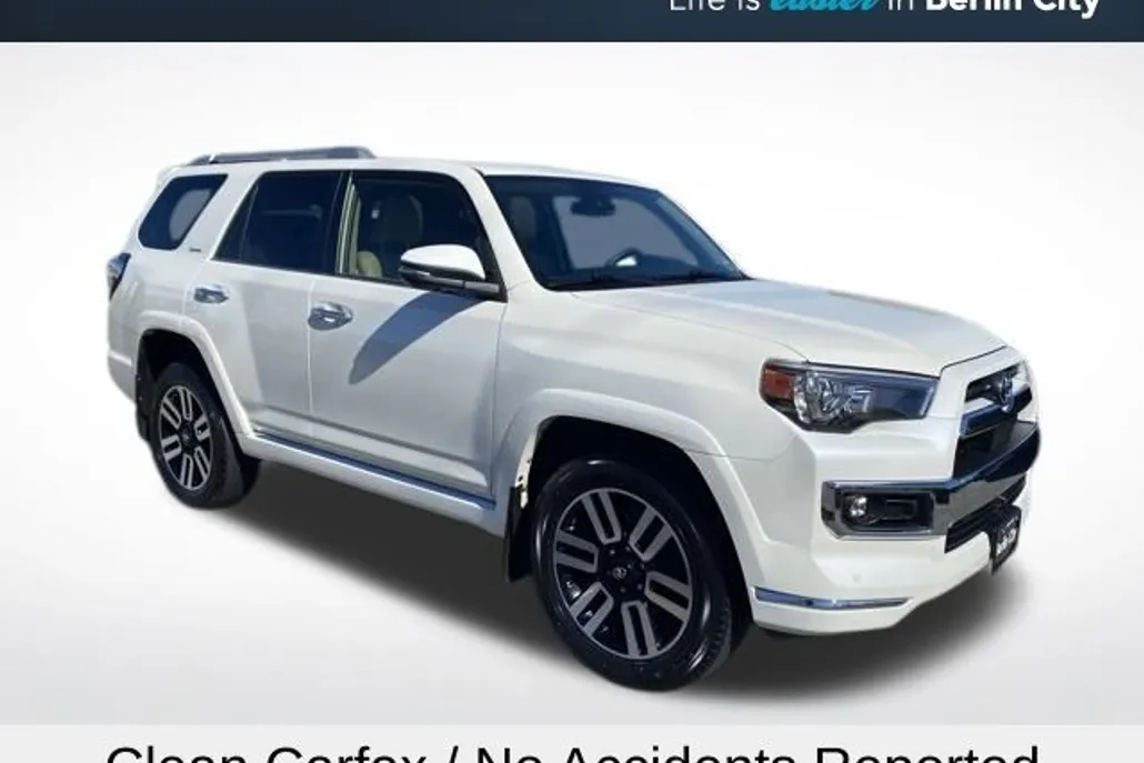2022 Toyota 4Runner Limited photo 1