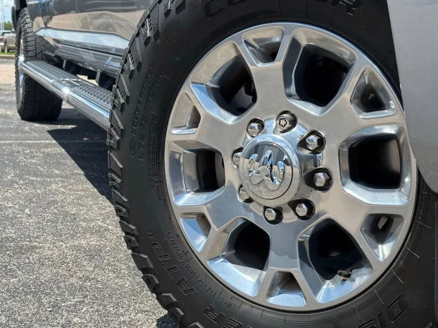 2023 Ram 2500 Laramie photo 1