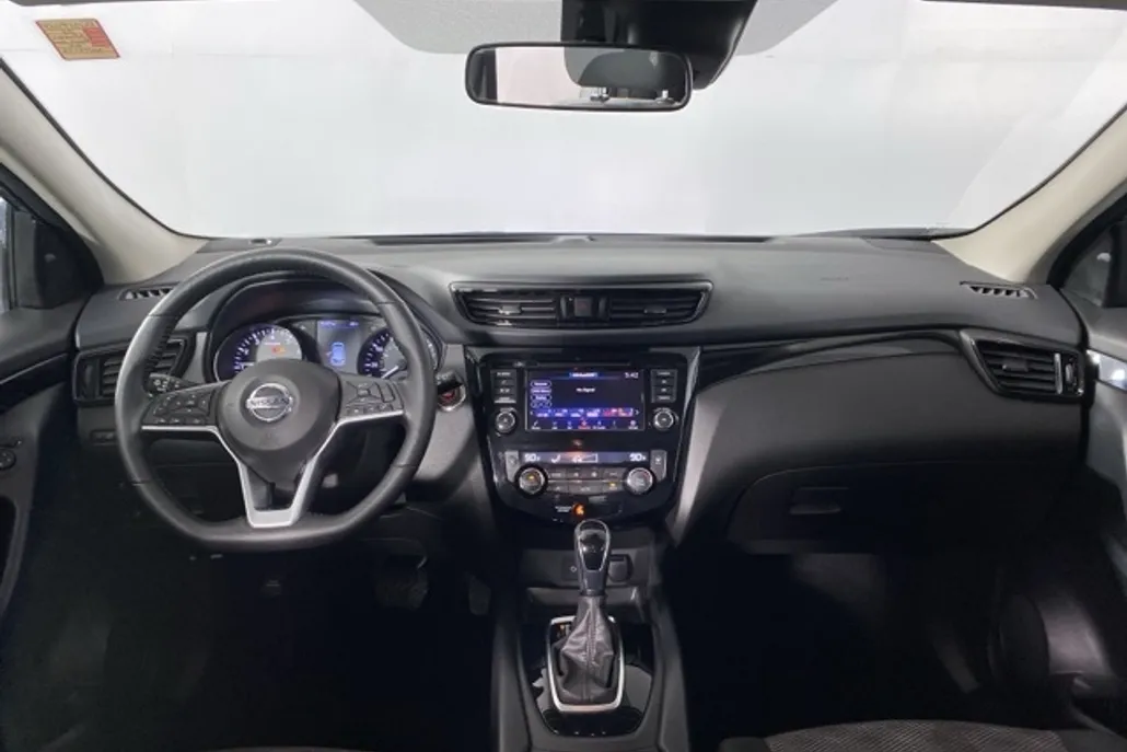 2022 Nissan Rogue Sport SV photo 1