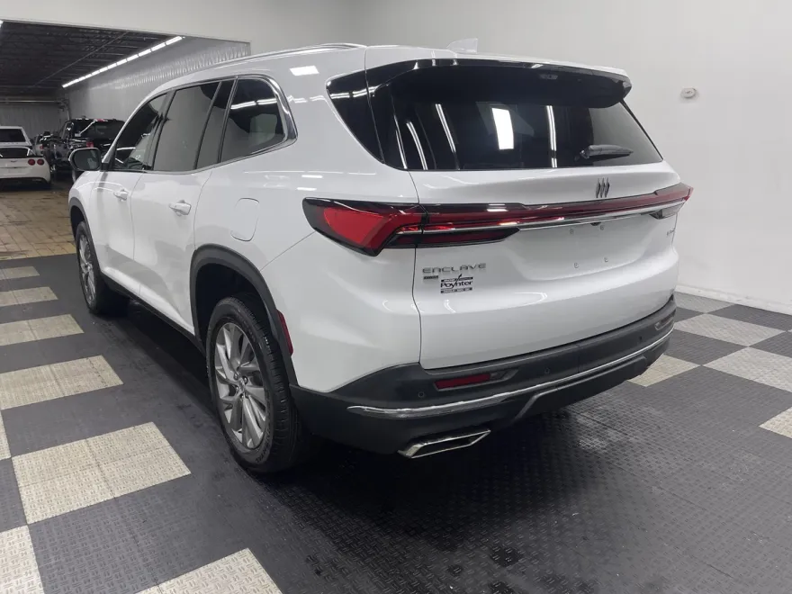 2026 Buick Enclave Preferred photo 1