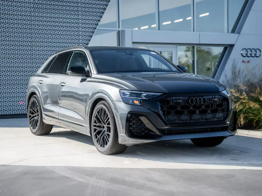 2026 Audi SQ8 Prestige photo 1