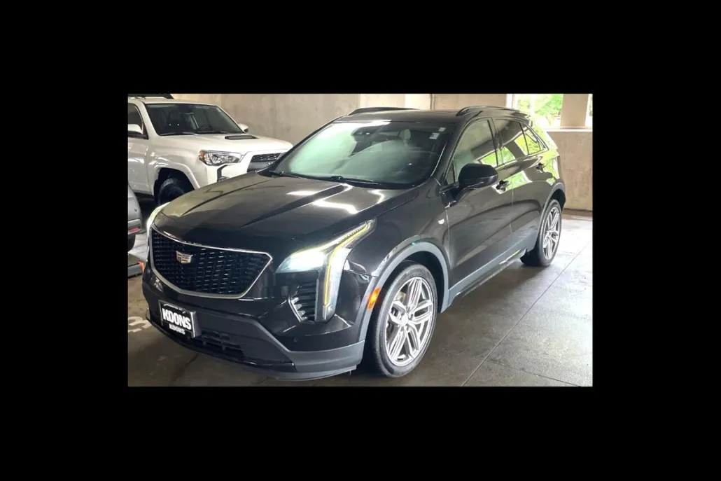 2019 Cadillac XT4 Sport photo 1
