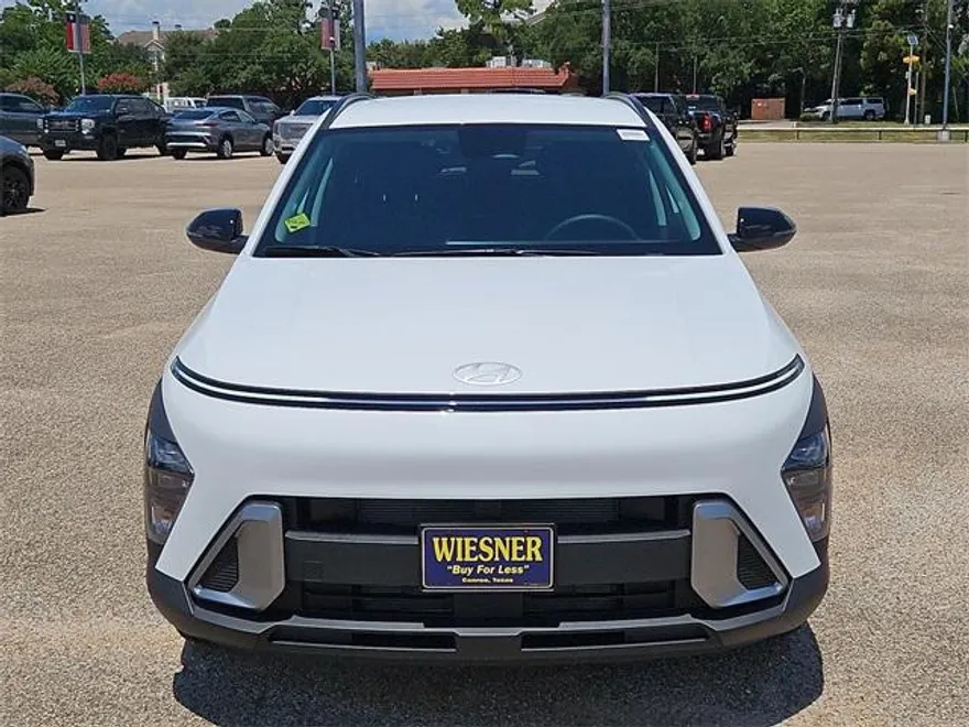 2026 Hyundai Kona SEL photo 1