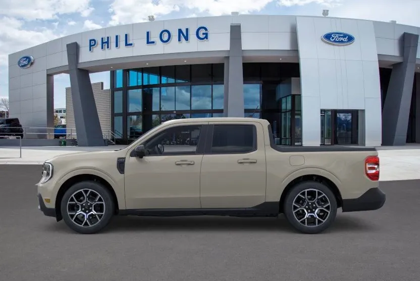 2025 Ford Maverick Lariat photo 1