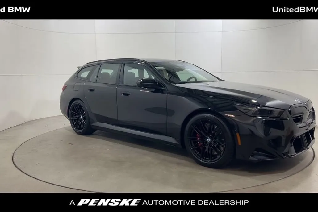2026 Bmw M5 5 Touring photo 1