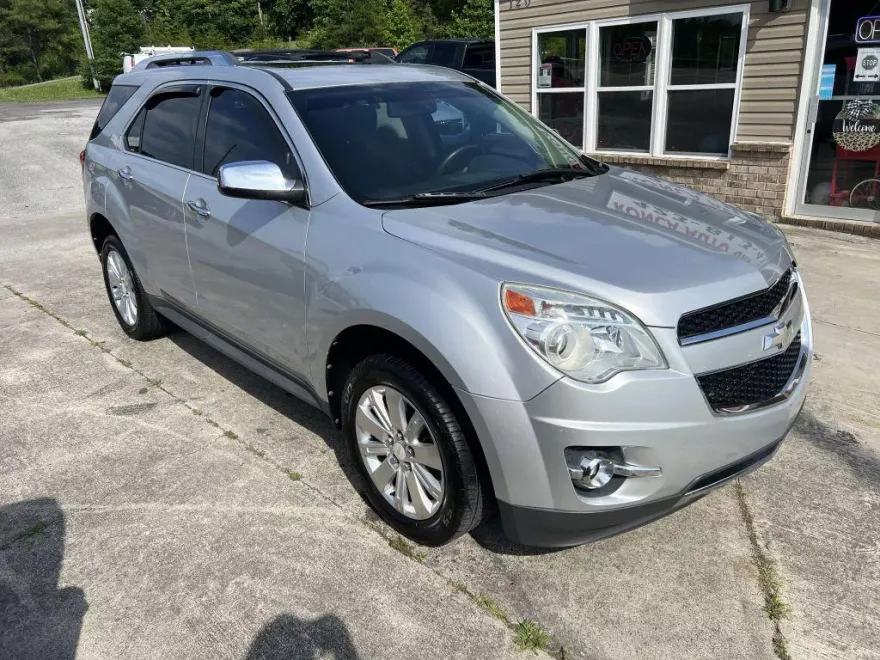 2010 Chevrolet Equinox LTZ photo 1