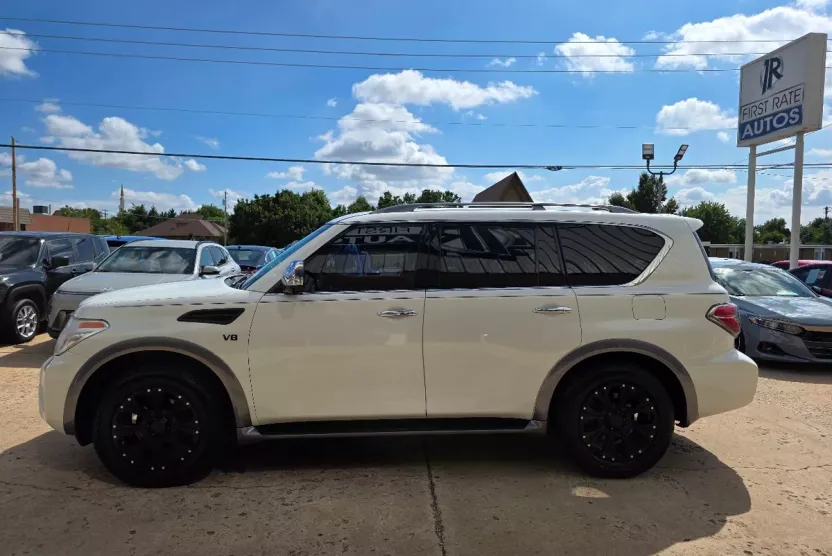 2017 Nissan Armada Platinum photo 1