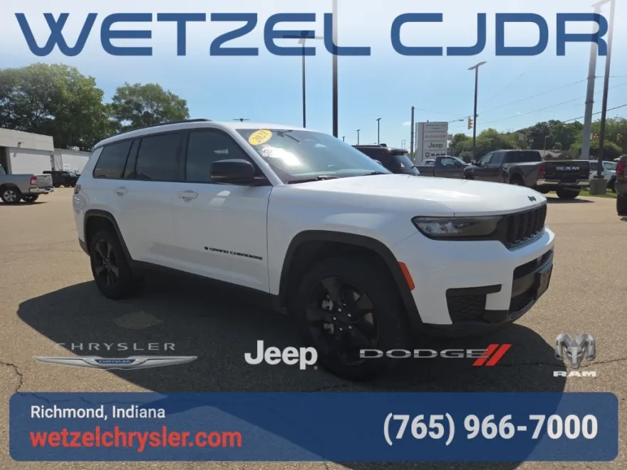 2023 Jeep Grand Cherokee Altitude photo 1