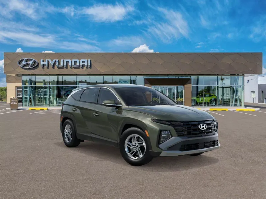 2026 Hyundai Tucson SE photo 1