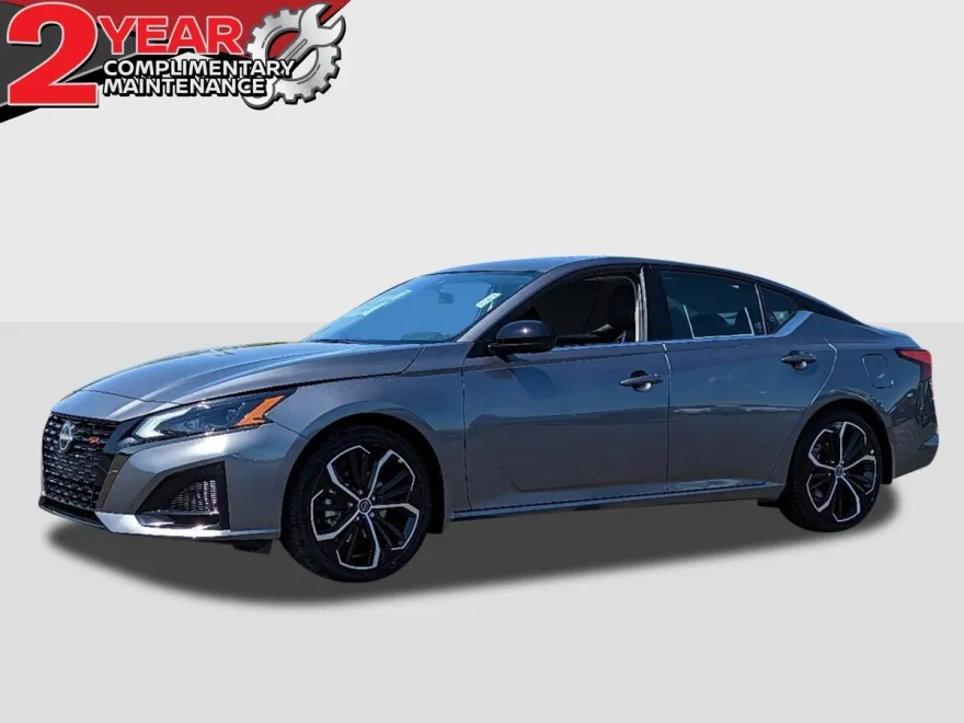 2025 Nissan Altima SR photo 1