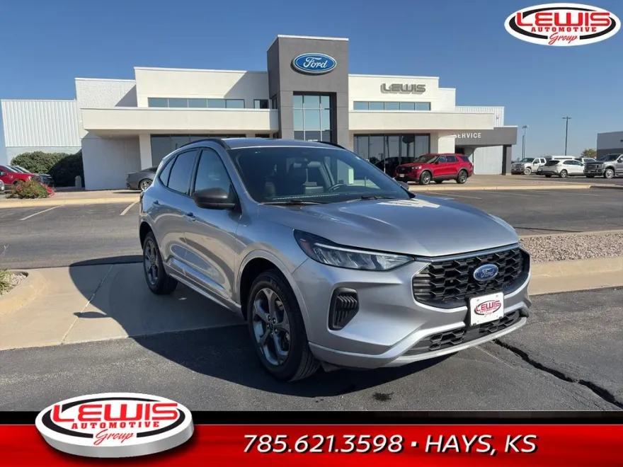 2024 Ford Escape ST-Line photo 1