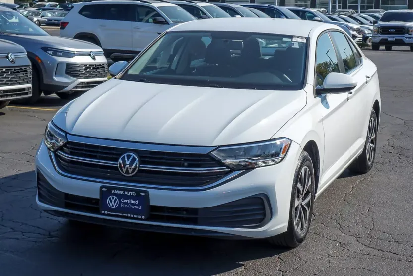 2022 Volkswagen Jetta S photo 1