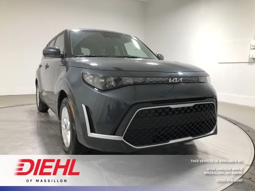 2025 Kia Soul LX photo 1