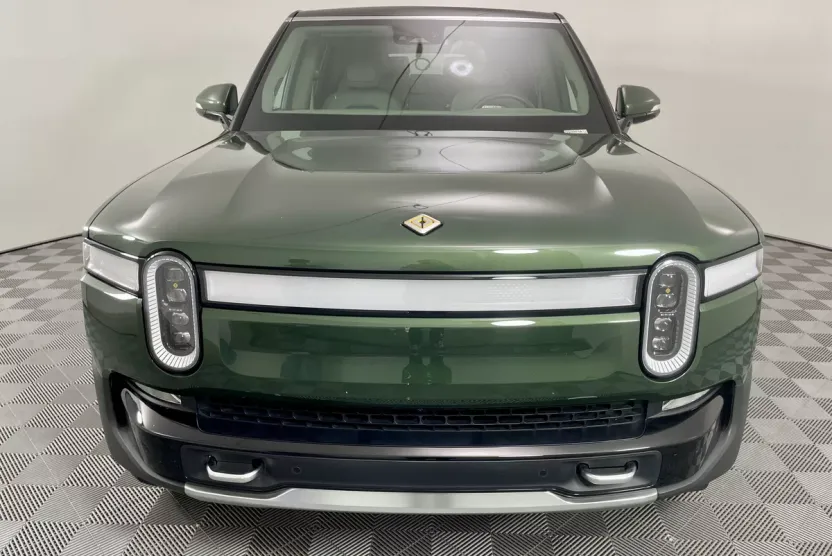 2023 Rivian R1S Adventure photo 1