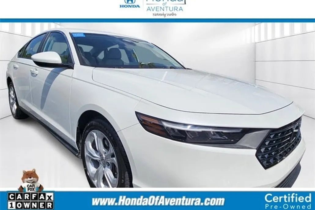 2023 Honda Accord LX photo 1