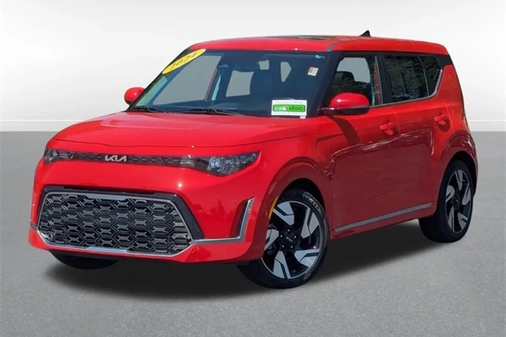 2024 Kia Soul GT-Line photo 1