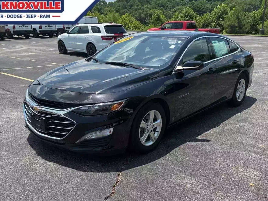 2022 Chevrolet Malibu 1LT photo 1
