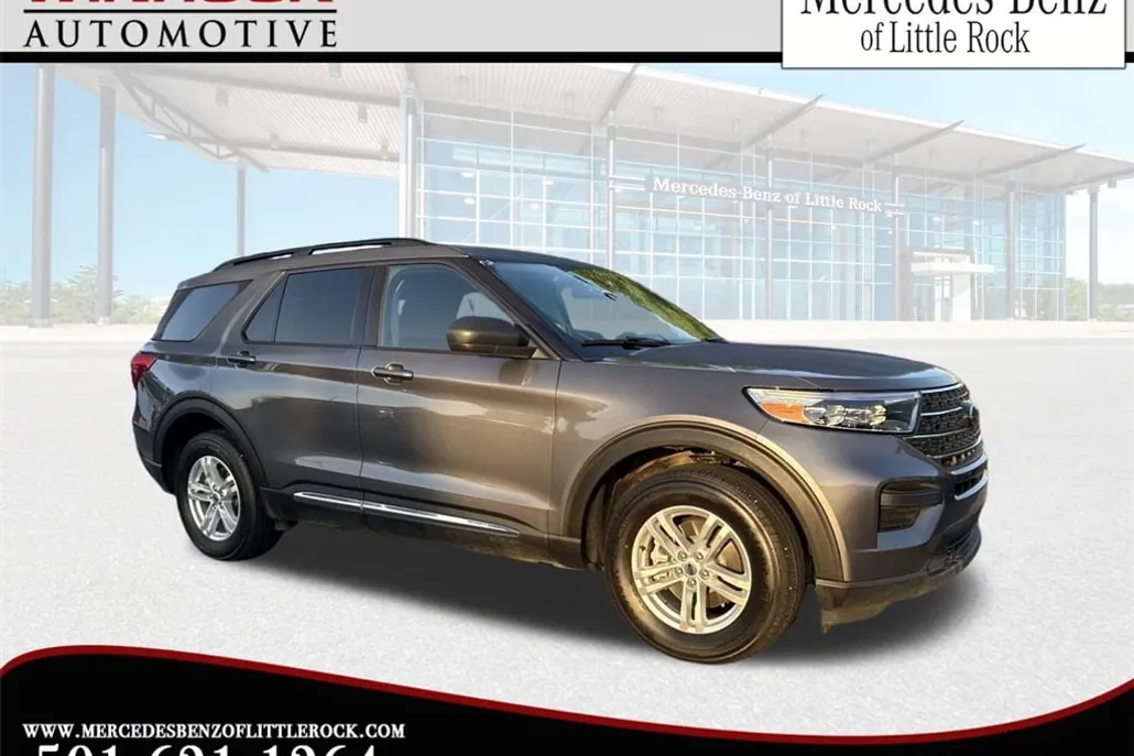 2022 Ford Explorer XLT photo 1