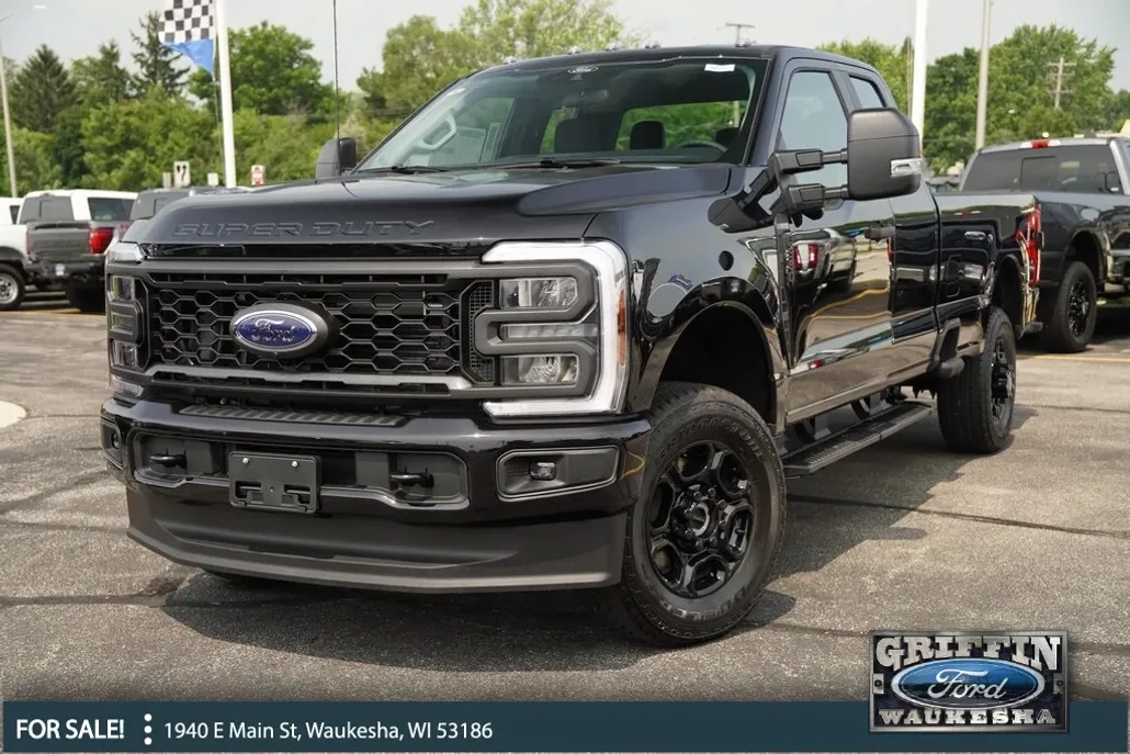 2025 Ford F-350 XL photo 1