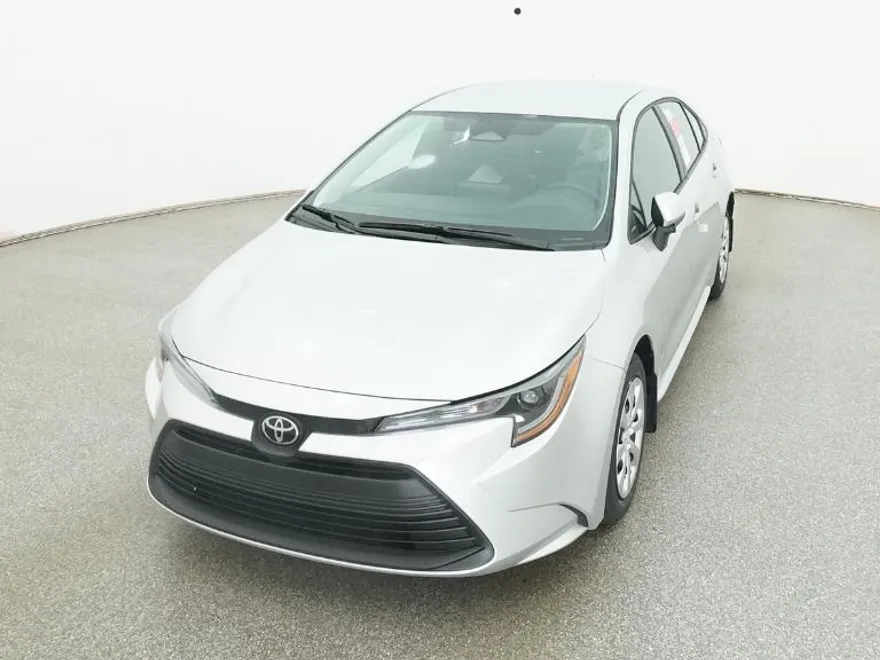 2026 Toyota Corolla LE photo 1