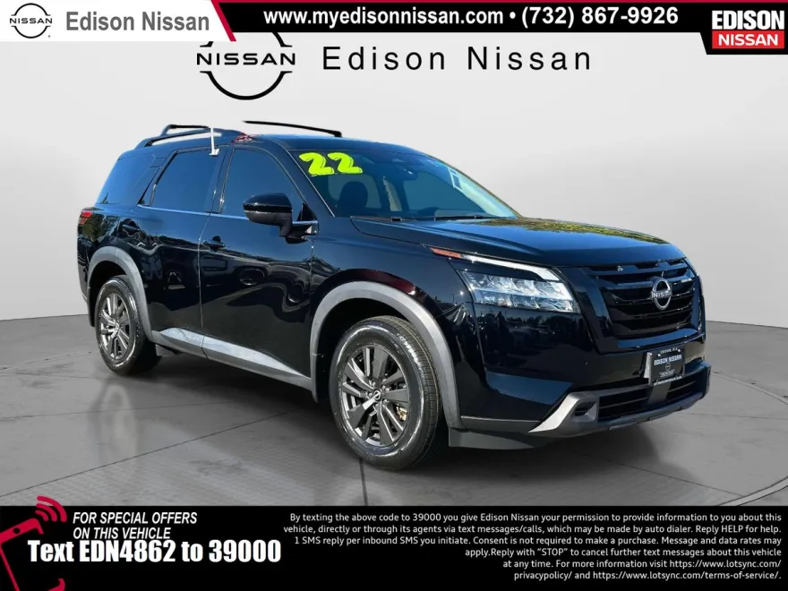 2022 Nissan Pathfinder SV photo 1