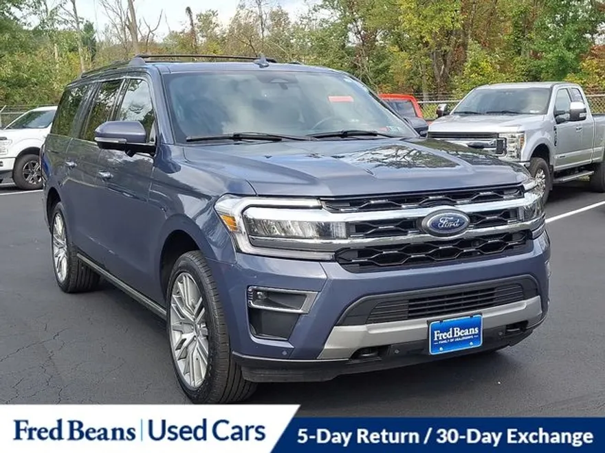 2022 Ford Expedition MAX Limited photo 1