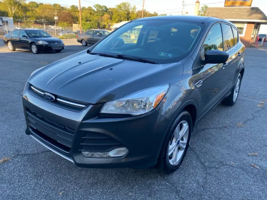 2016 Ford Escape SE photo 1