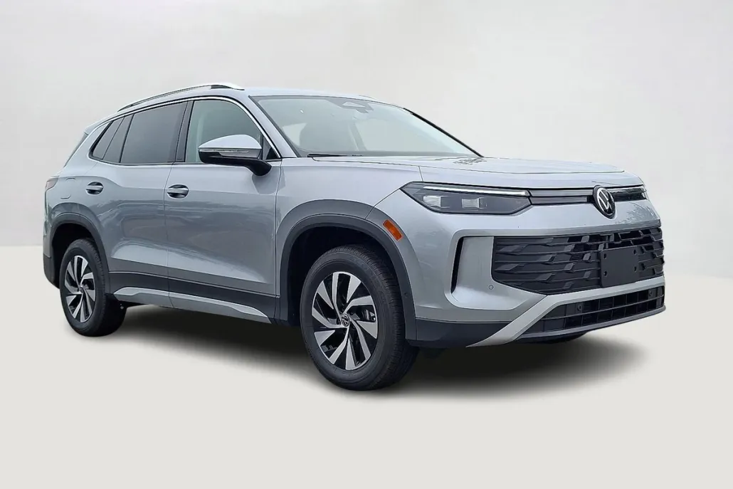2025 Volkswagen Tiguan S photo 1