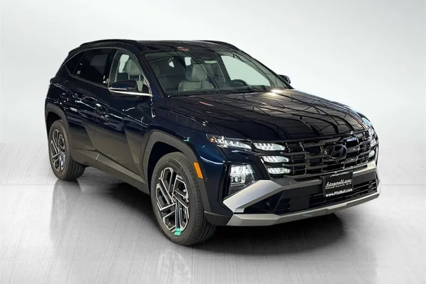 2026 Hyundai Tucson Hybrid Limited photo 1