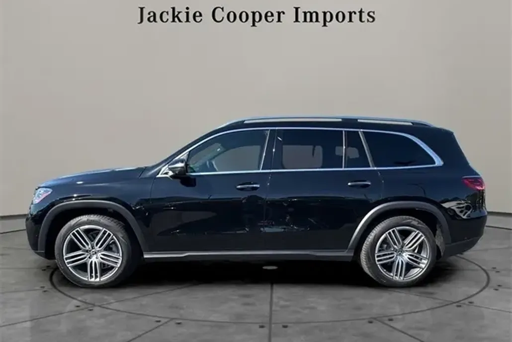 2024 Mercedes Benz GLS 450 4MATIC photo 1