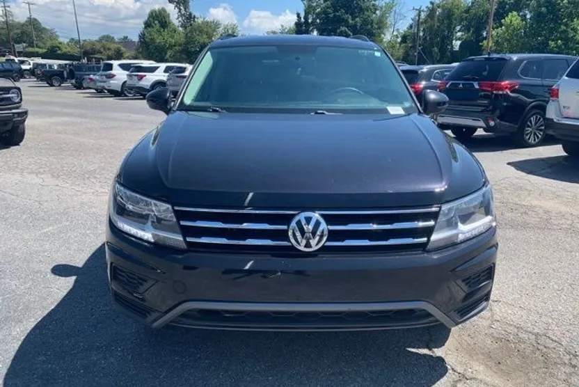 2020 Volkswagen Tiguan S photo 1