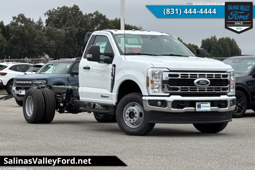 2025 Ford F-350 photo 1