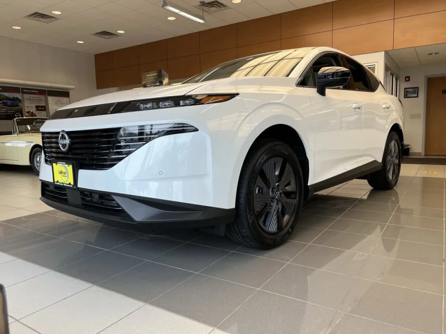 2025 Nissan Murano SL photo 1