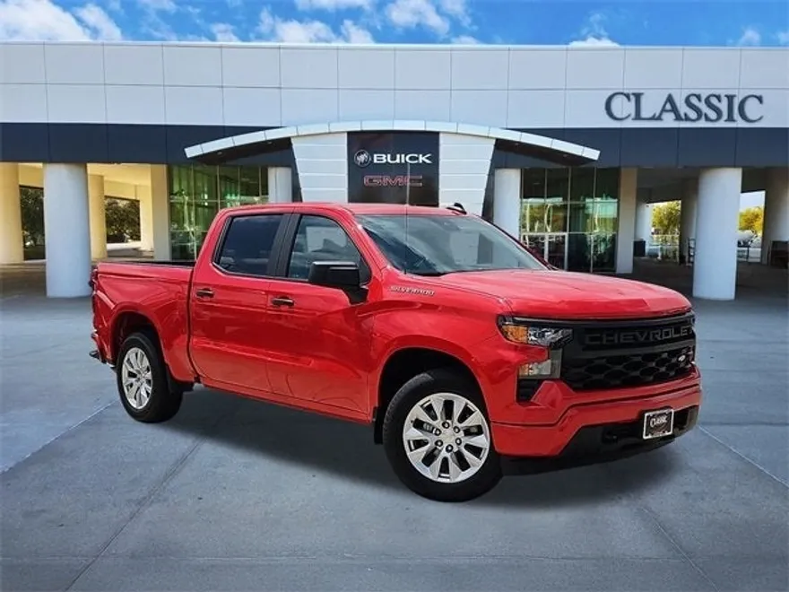 2024 Chevrolet Silverado 1500 Custom photo 1