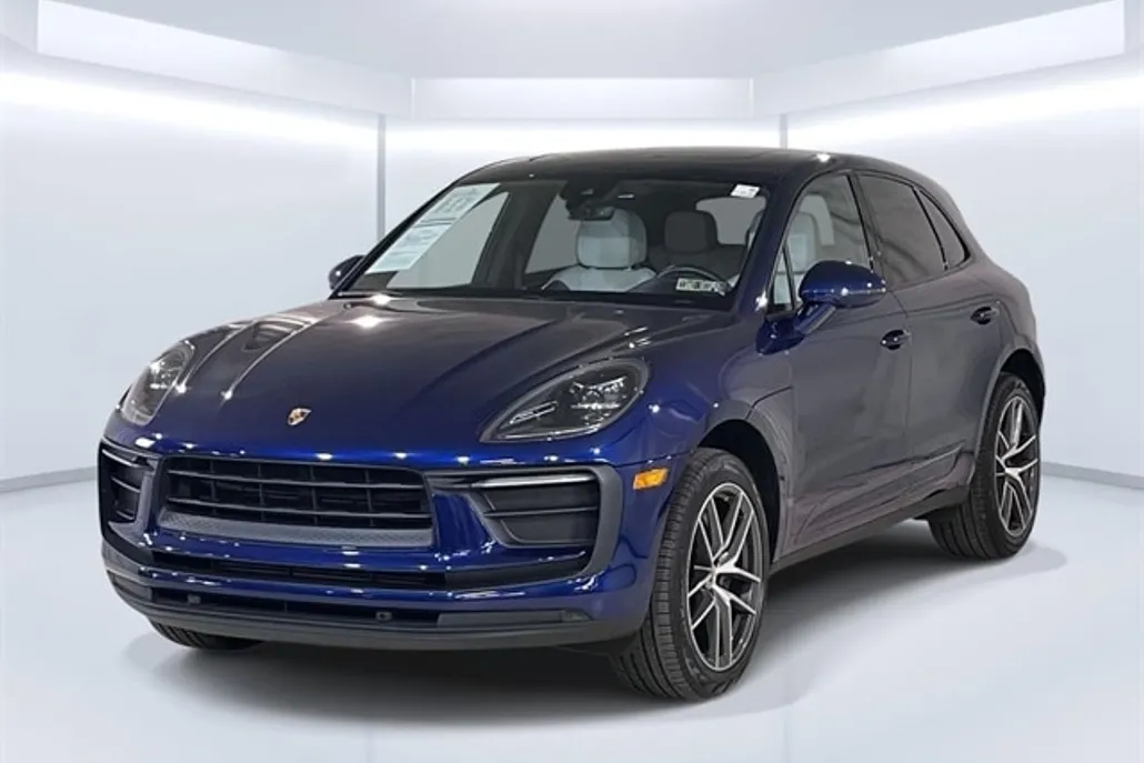 2022 Porsche Macan photo 1